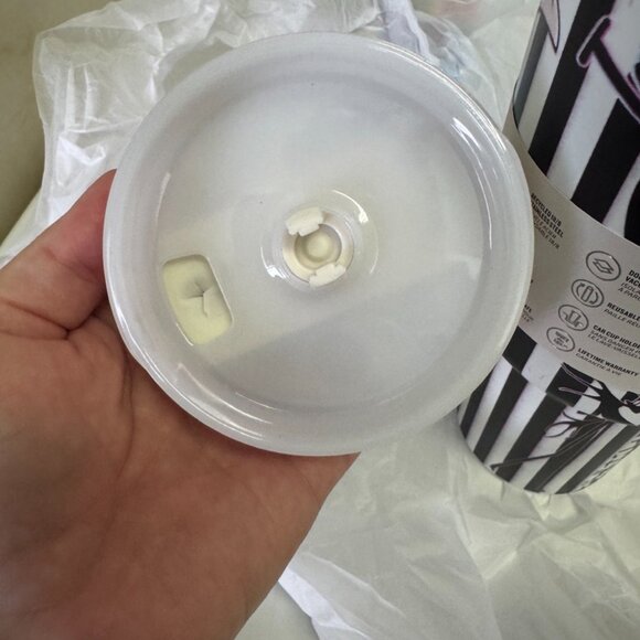 Stanley Flowstate Tumbler The Nightmare Before Christmas NIB - Picture 12 of 16